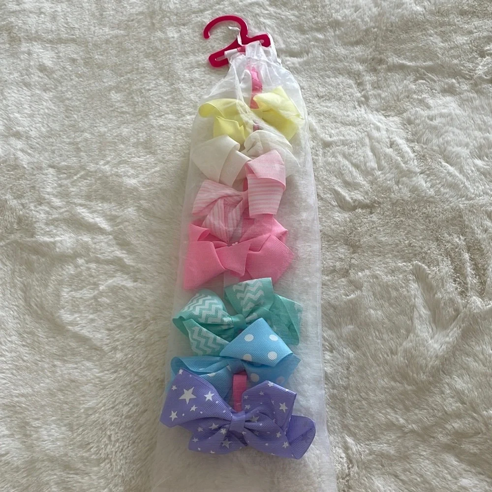 Pack of girls hair clips